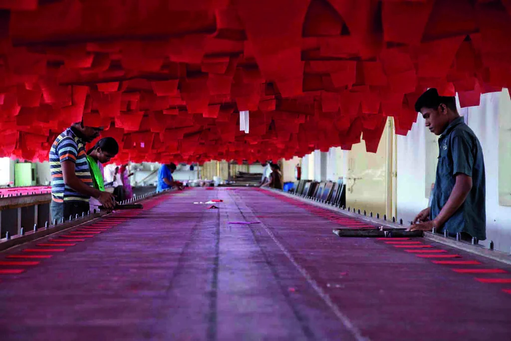 Workers in India's textile industry.